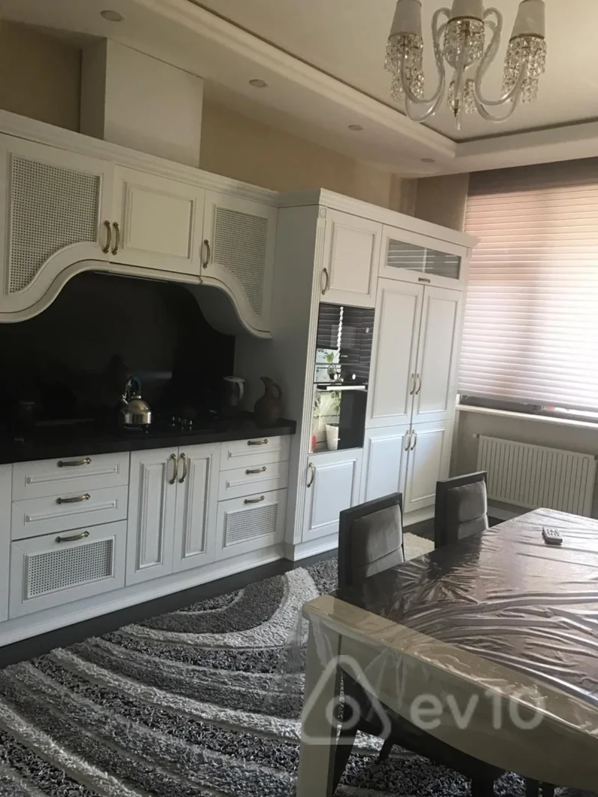 Satılır 3 otaqlı yeni tikili 150 m²