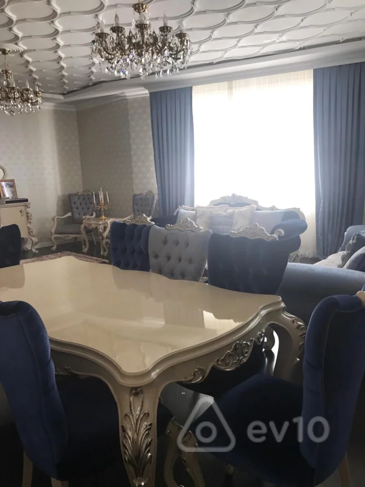 Satılır 3 otaqlı yeni tikili 150 m²