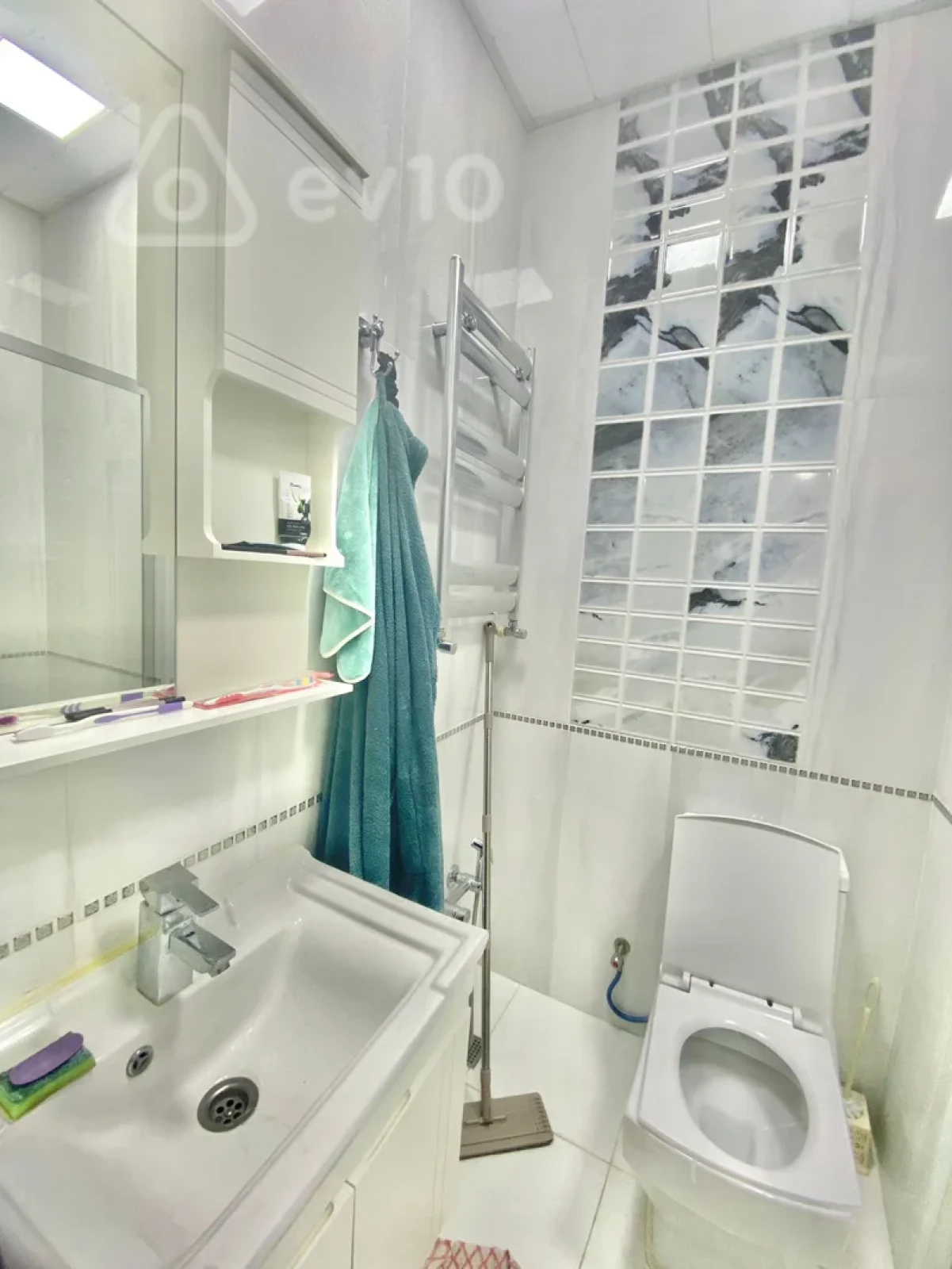 Kirayə verilir 2 otaqlı yeni tikili 55 m²