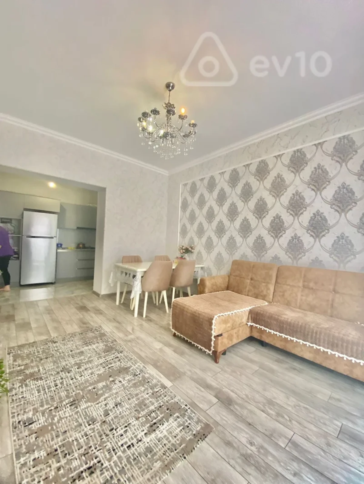 Kirayə verilir 2 otaqlı yeni tikili 55 m²