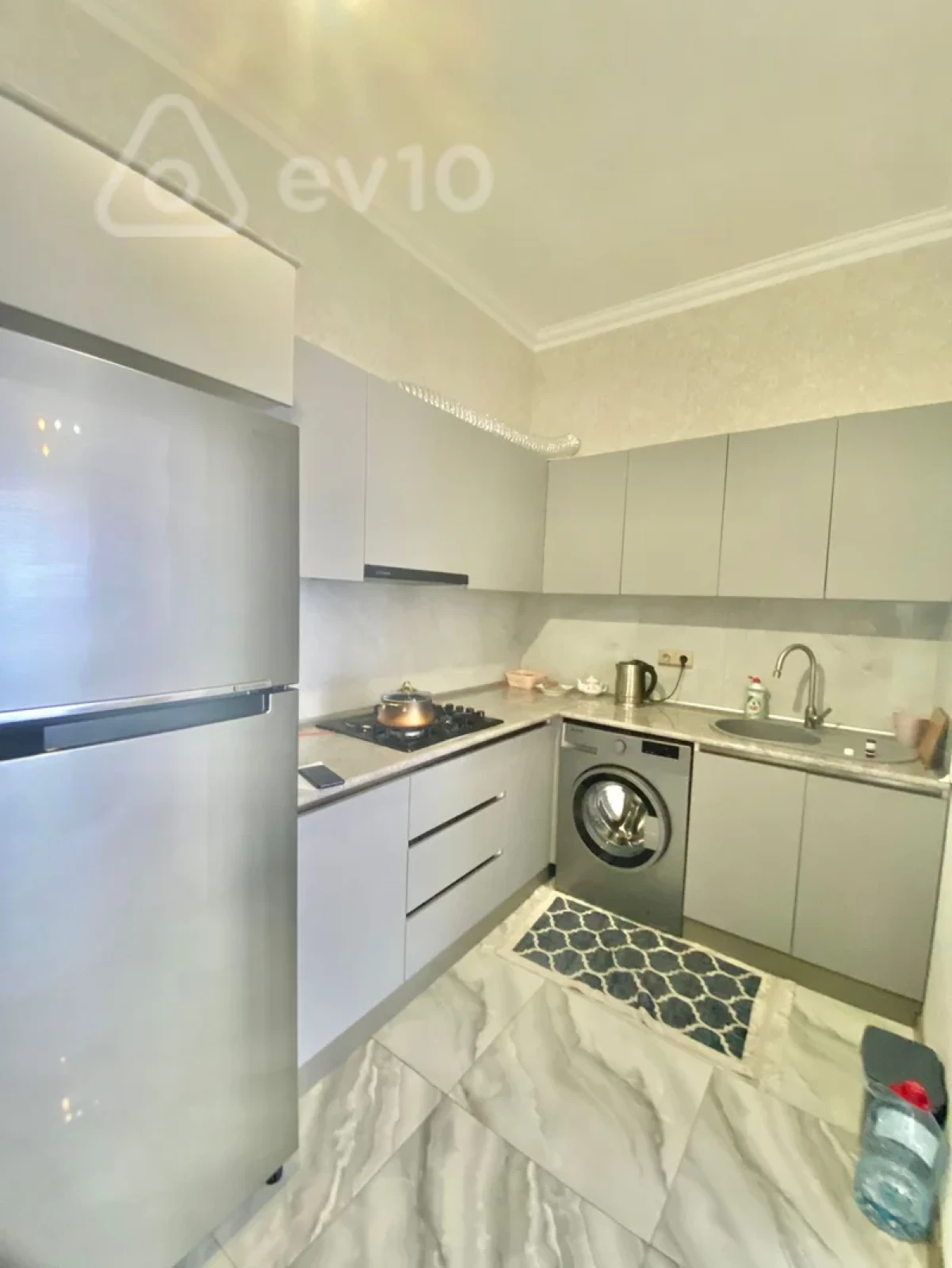 Kirayə verilir 2 otaqlı yeni tikili 55 m²