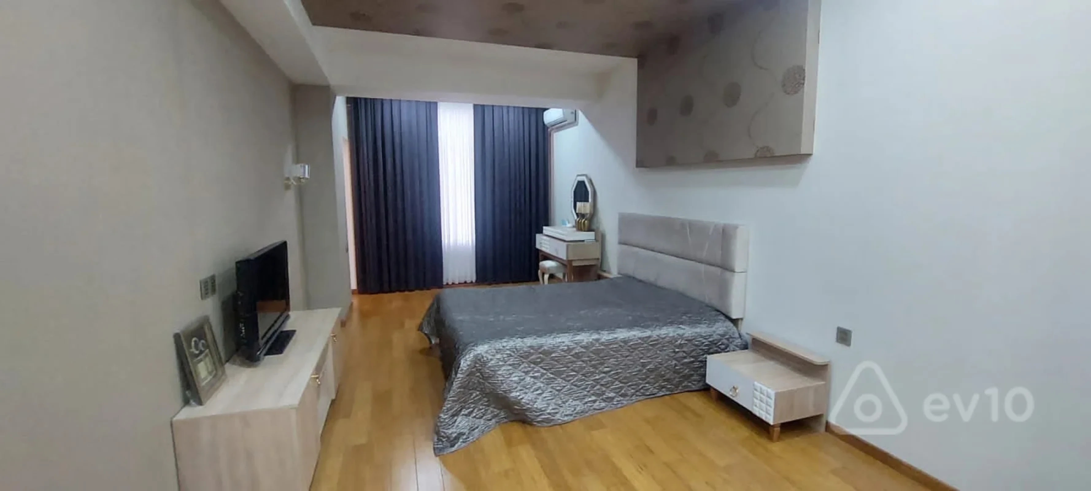 Satılır 3 otaqlı yeni tikili 120 m²