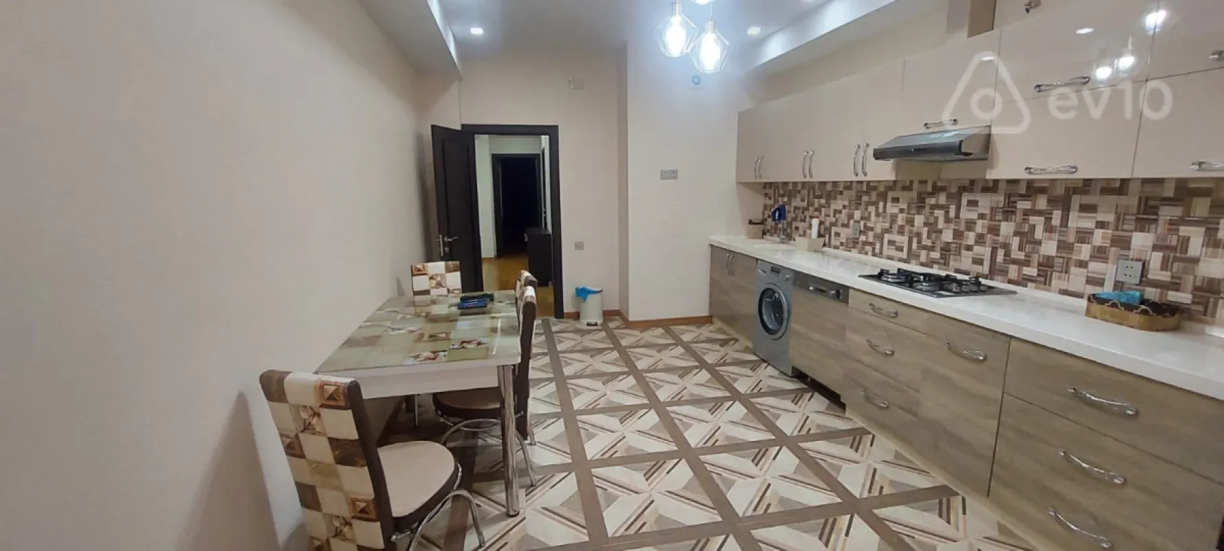 Satılır 3 otaqlı yeni tikili 120 m²