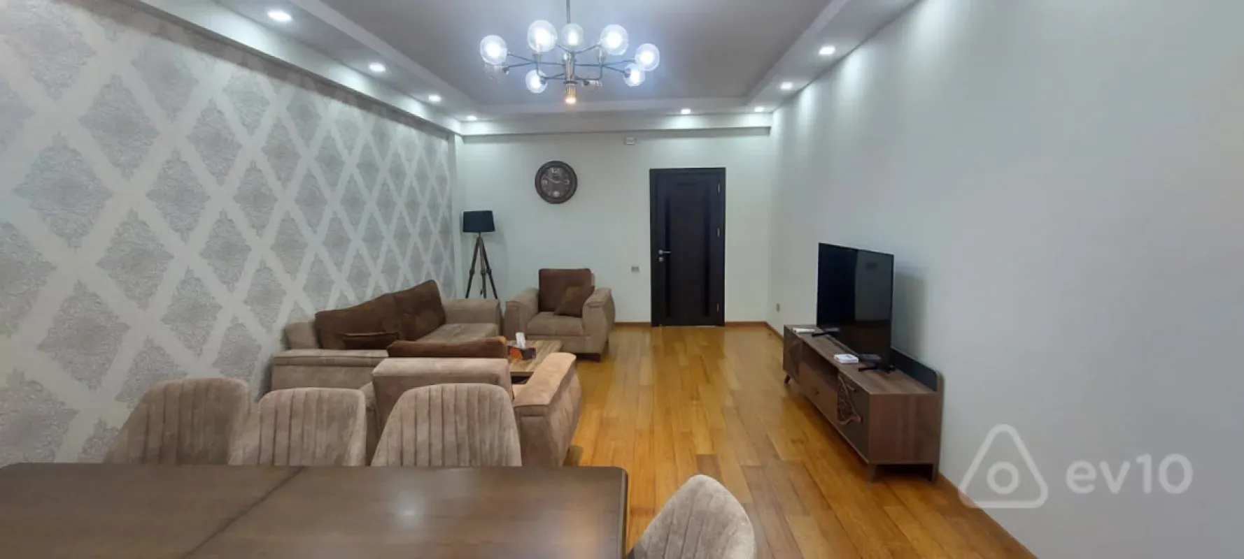 Satılır 3 otaqlı yeni tikili 120 m²