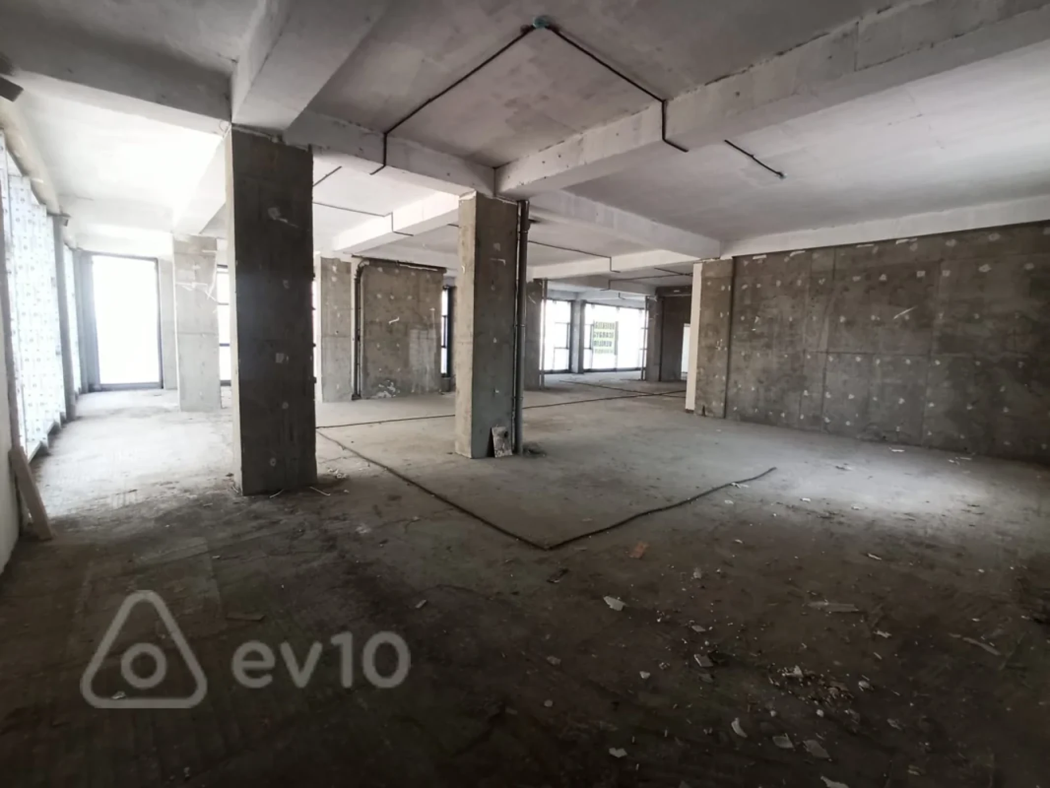 Kirayə verilir mənzil 630 m²