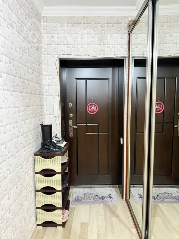 Satılır 5 otaqlı köhnə tikili 125 m²