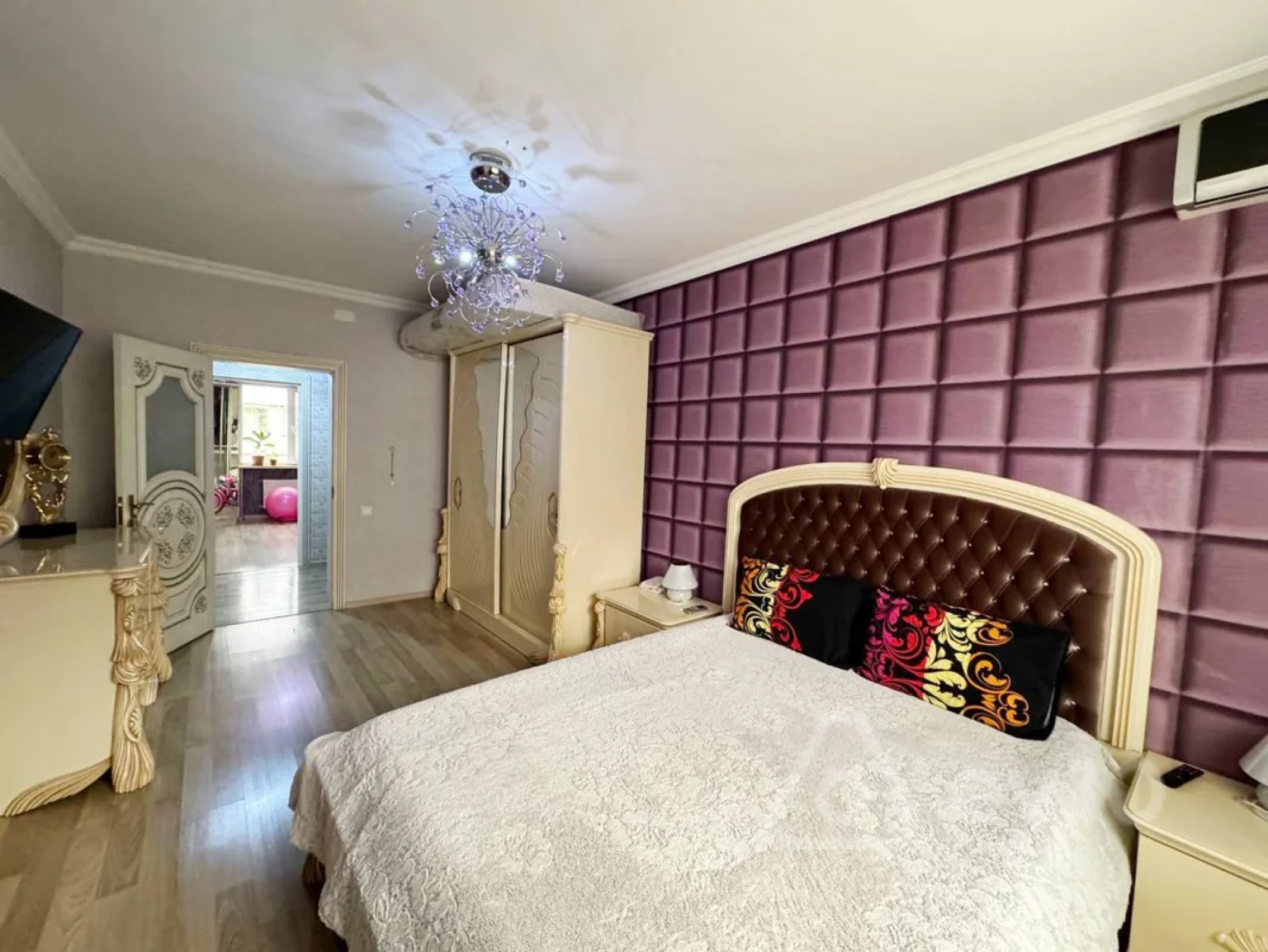 Satılır 5 otaqlı köhnə tikili 125 m²