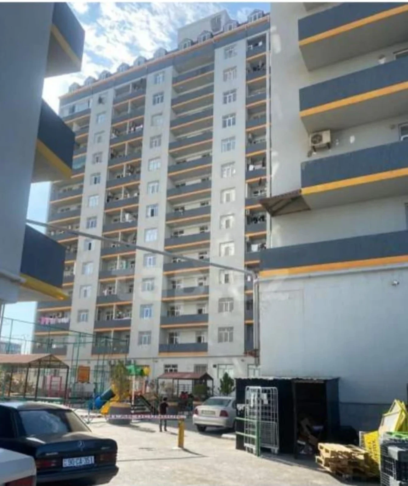 Satılır 2 otaqlı yeni tikili 85 m²