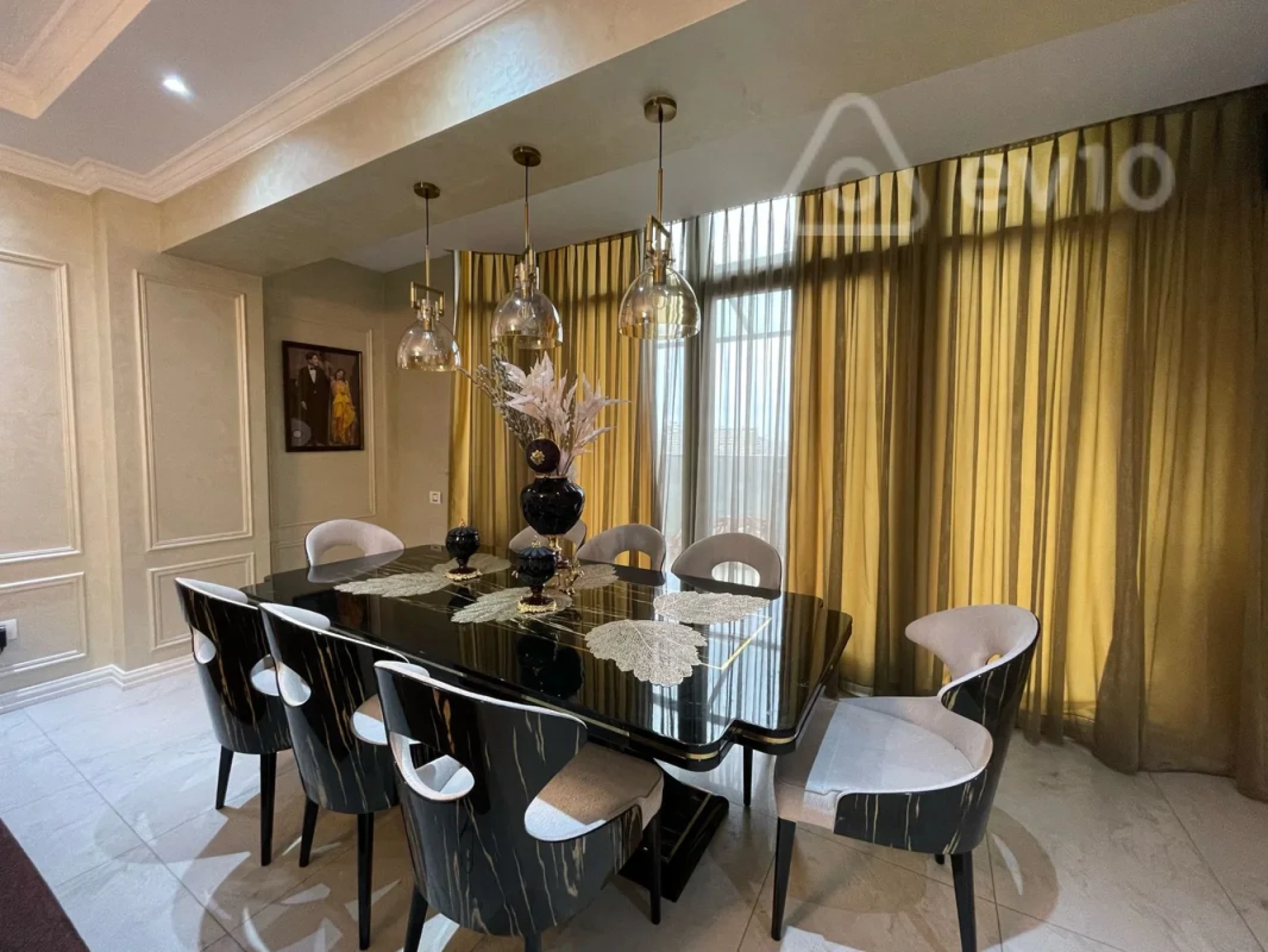 Satılır 4 otaqlı yeni tikili 200 m²