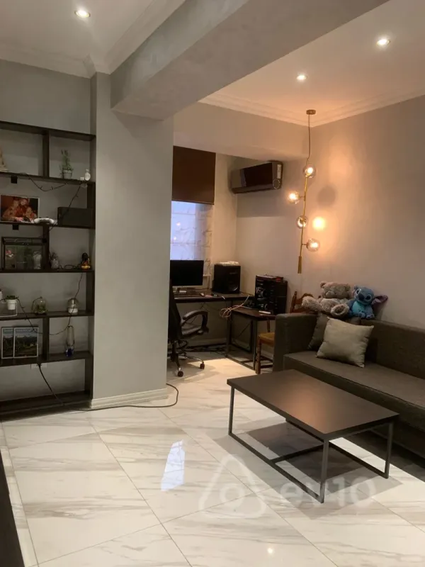 Satılır 4 otaqlı yeni tikili 200 m²