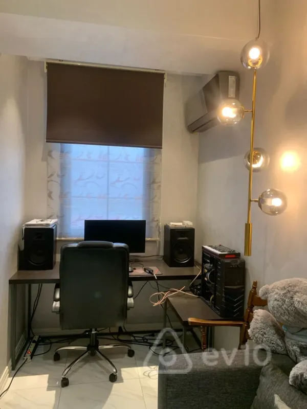 Satılır 4 otaqlı yeni tikili 200 m²