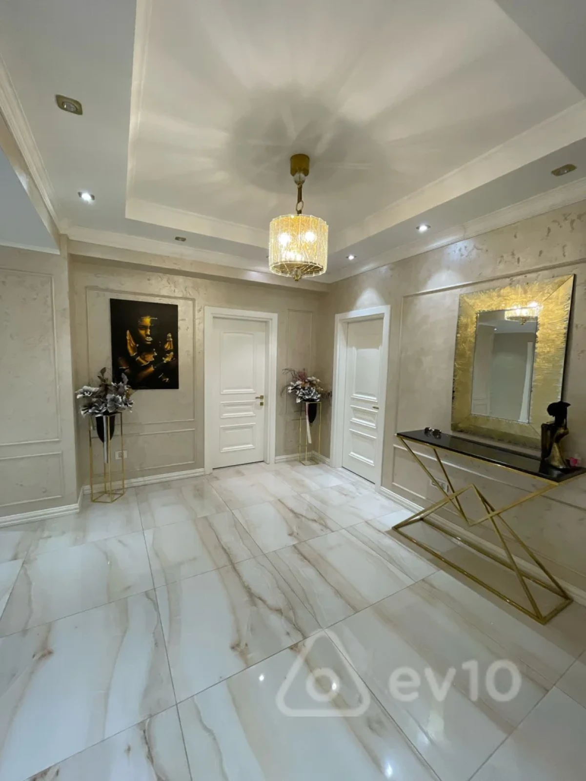 Satılır 4 otaqlı yeni tikili 200 m²