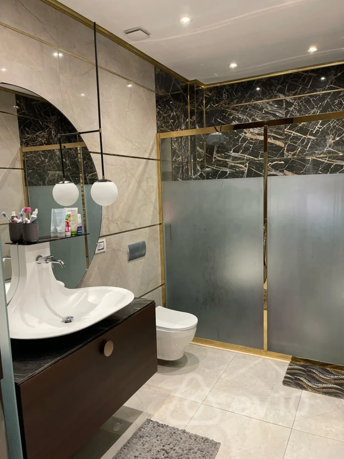 Satılır 4 otaqlı yeni tikili 200 m²