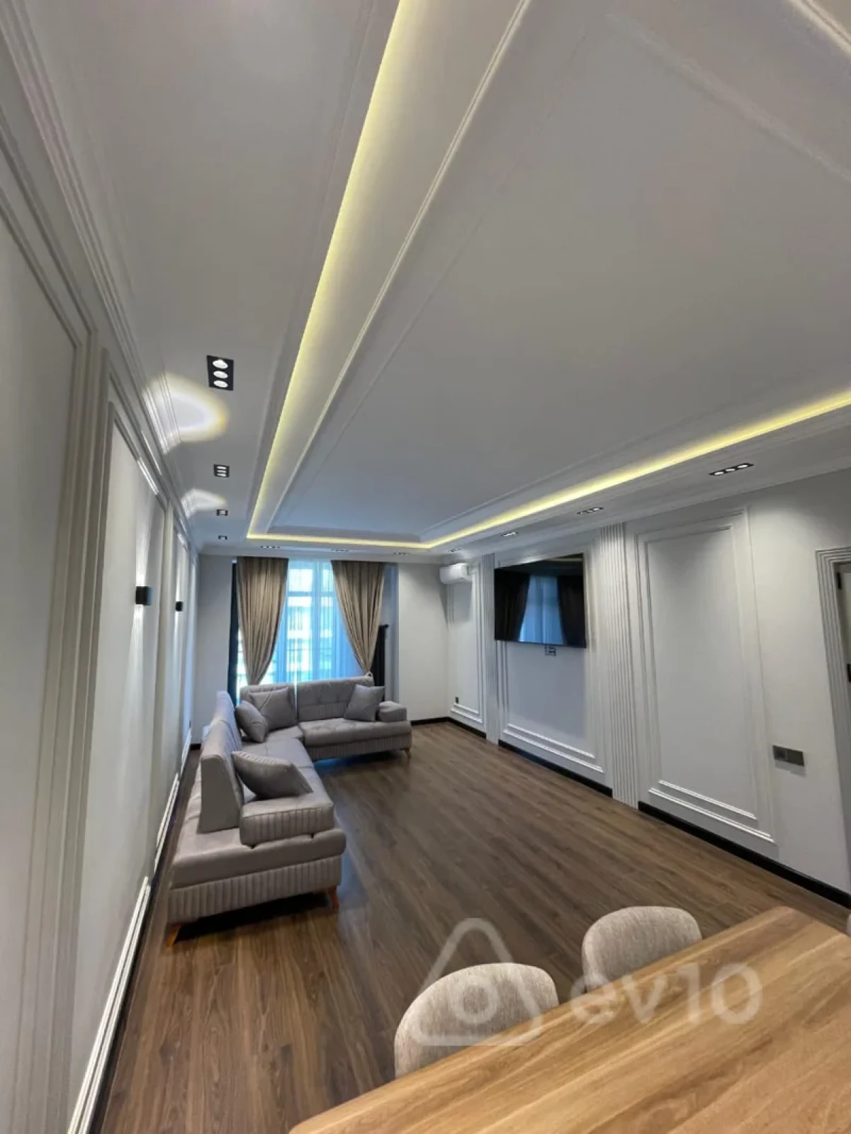 Kirayə verilir 2 otaqlı yeni tikili 105 m²