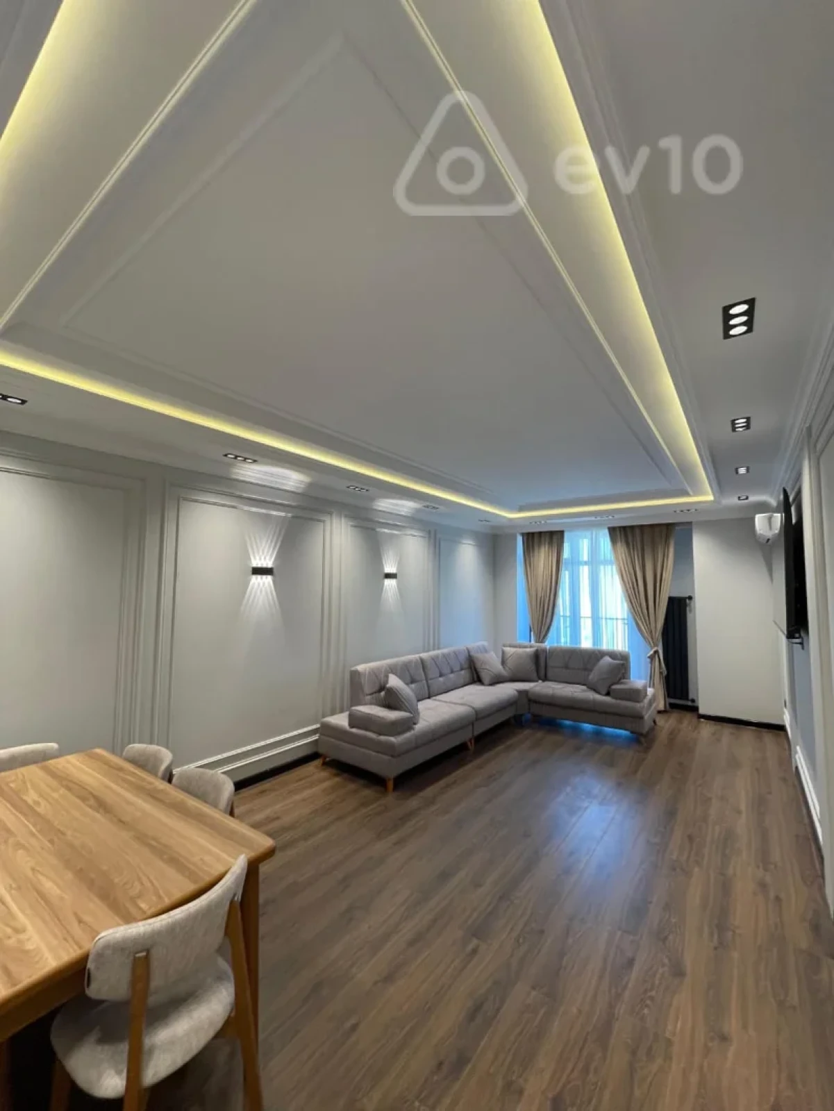 Kirayə verilir 2 otaqlı yeni tikili 105 m²