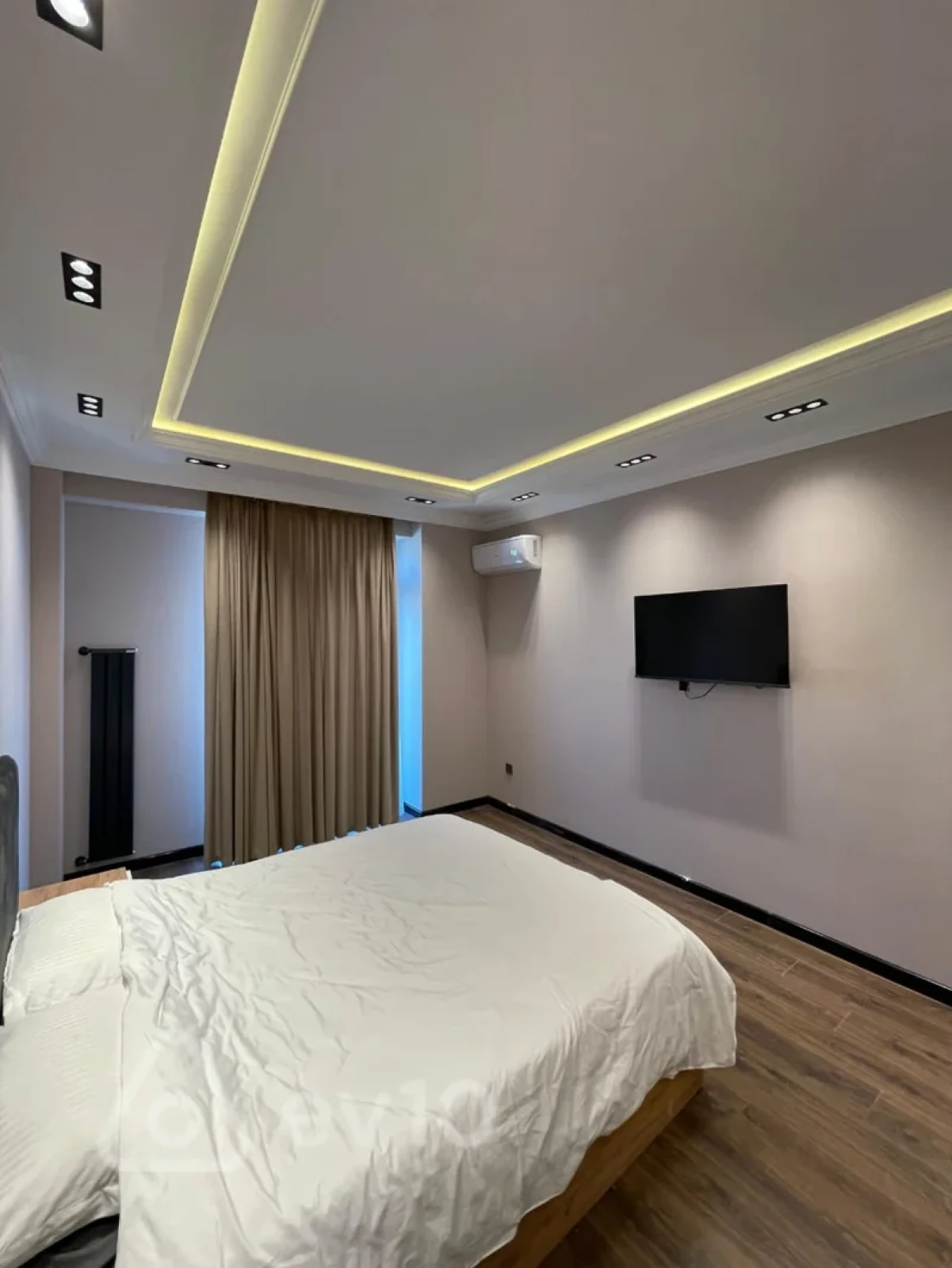Kirayə verilir 2 otaqlı yeni tikili 105 m²