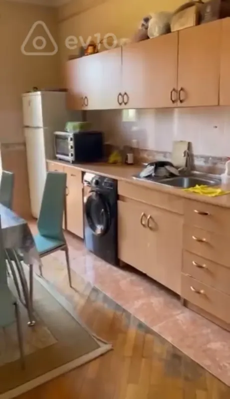 Kirayə verilir 2 otaqlı yeni tikili 65 m²