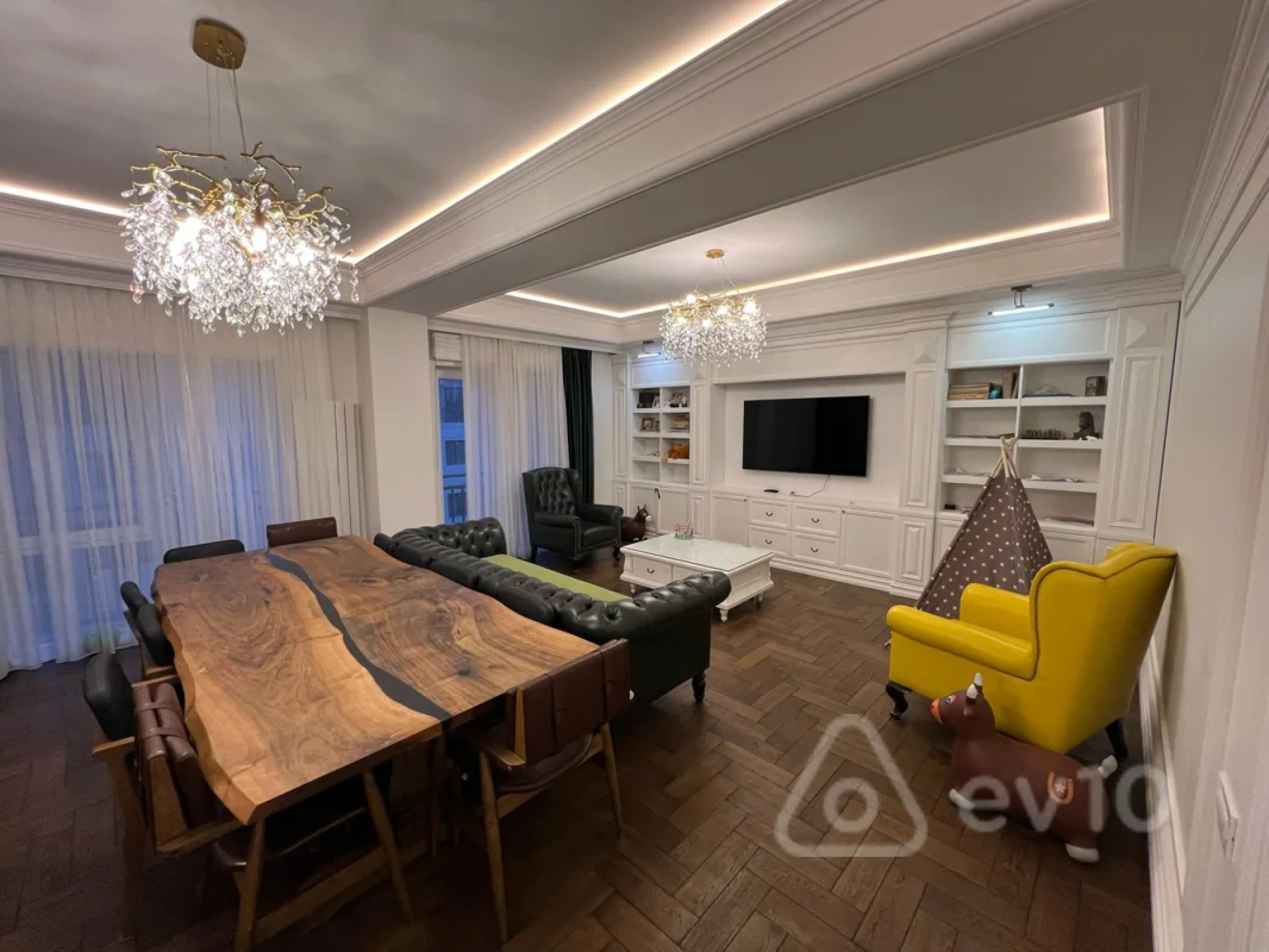 Satılır 3 otaqlı yeni tikili 142 m²