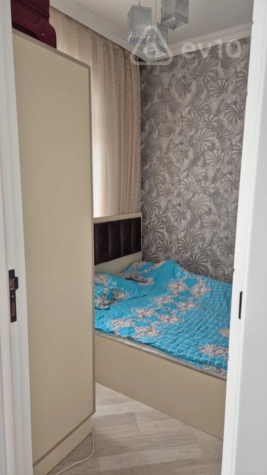 Kirayə verilir 2 otaqlı köhnə tikili 55 m²
