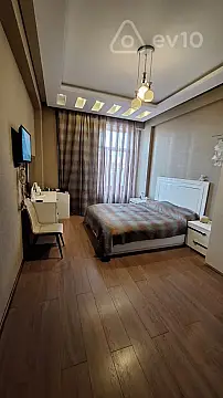 Satılır 2 otaqlı yeni tikili 92 m²