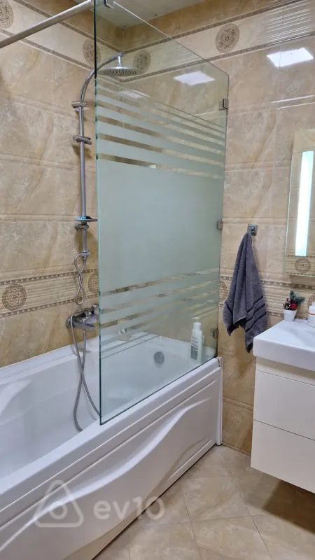 Satılır 2 otaqlı yeni tikili 92 m²