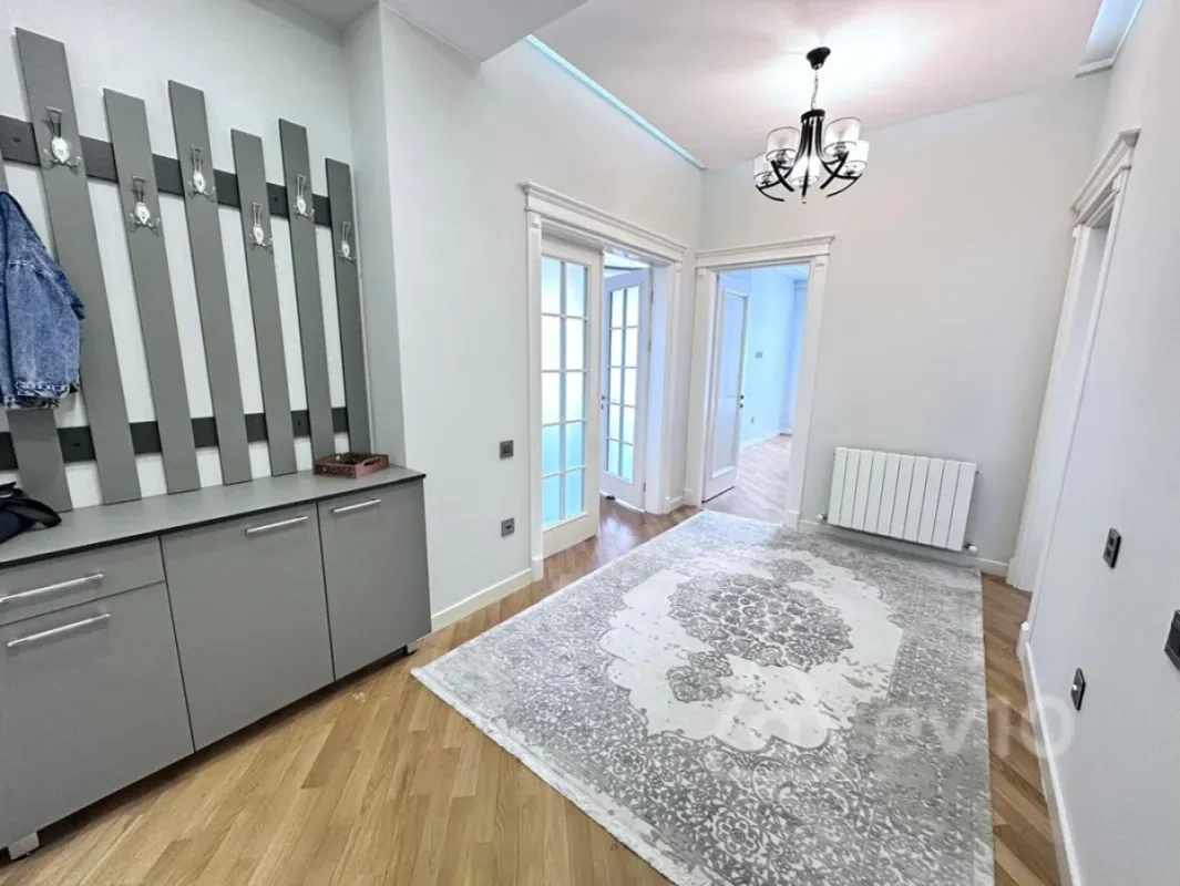 Satılır 3 otaqlı yeni tikili 110 m²