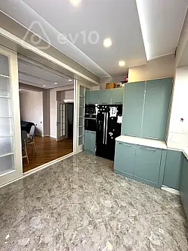 Satılır 3 otaqlı yeni tikili 110 m²