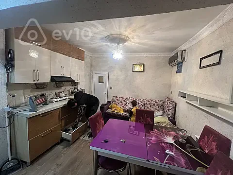 Kirayə verilir 1 otaqlı köhnə tikili 18 m² — Bakı, Nərimanov 1 otaq 18.00 m²