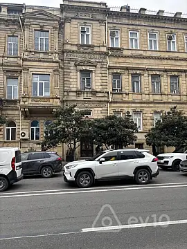 Kirayə verilir mənzil 370 m² — Bakı, Səbail 370.00 m²