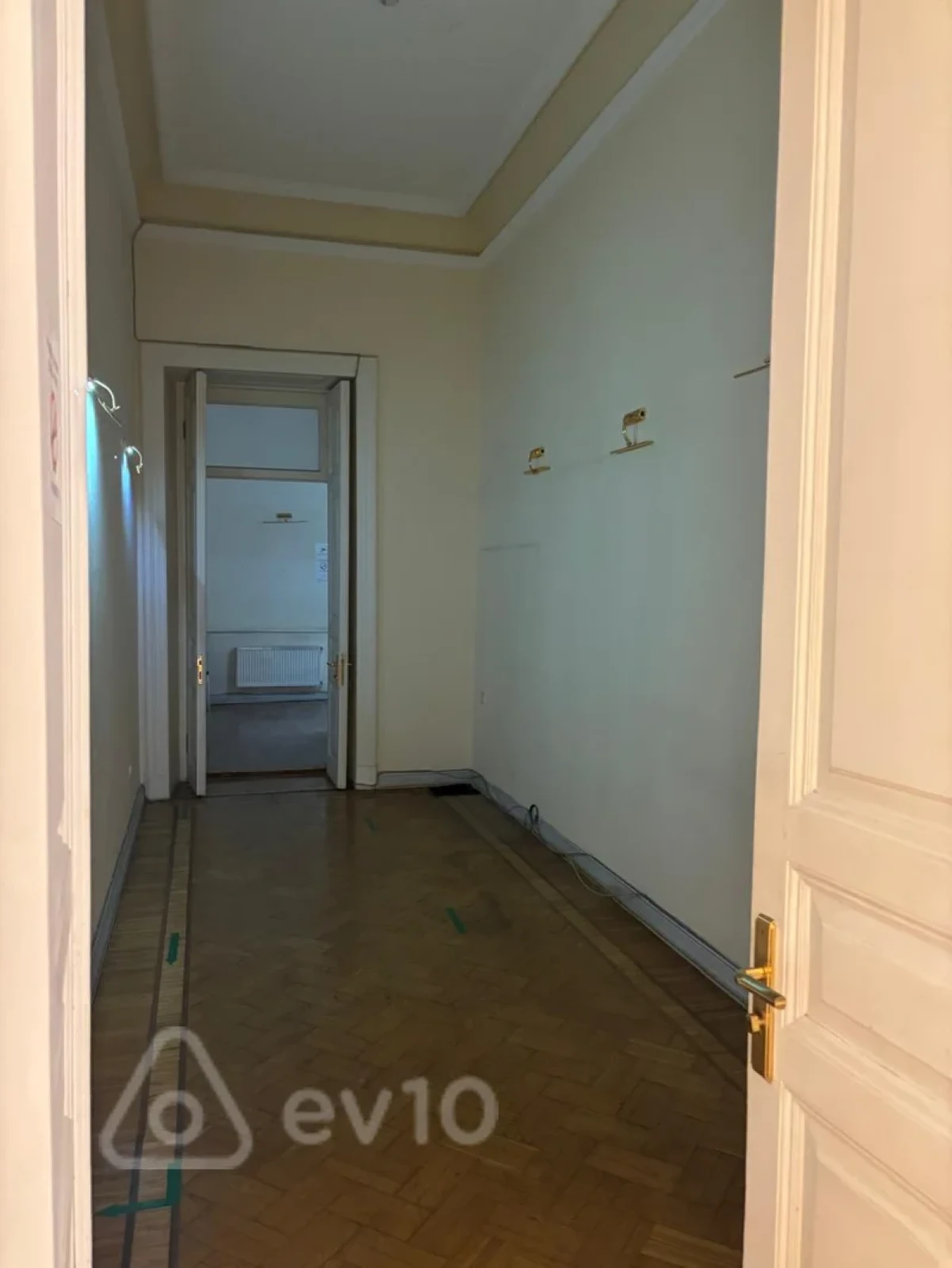 Kirayə verilir mənzil 370 m²