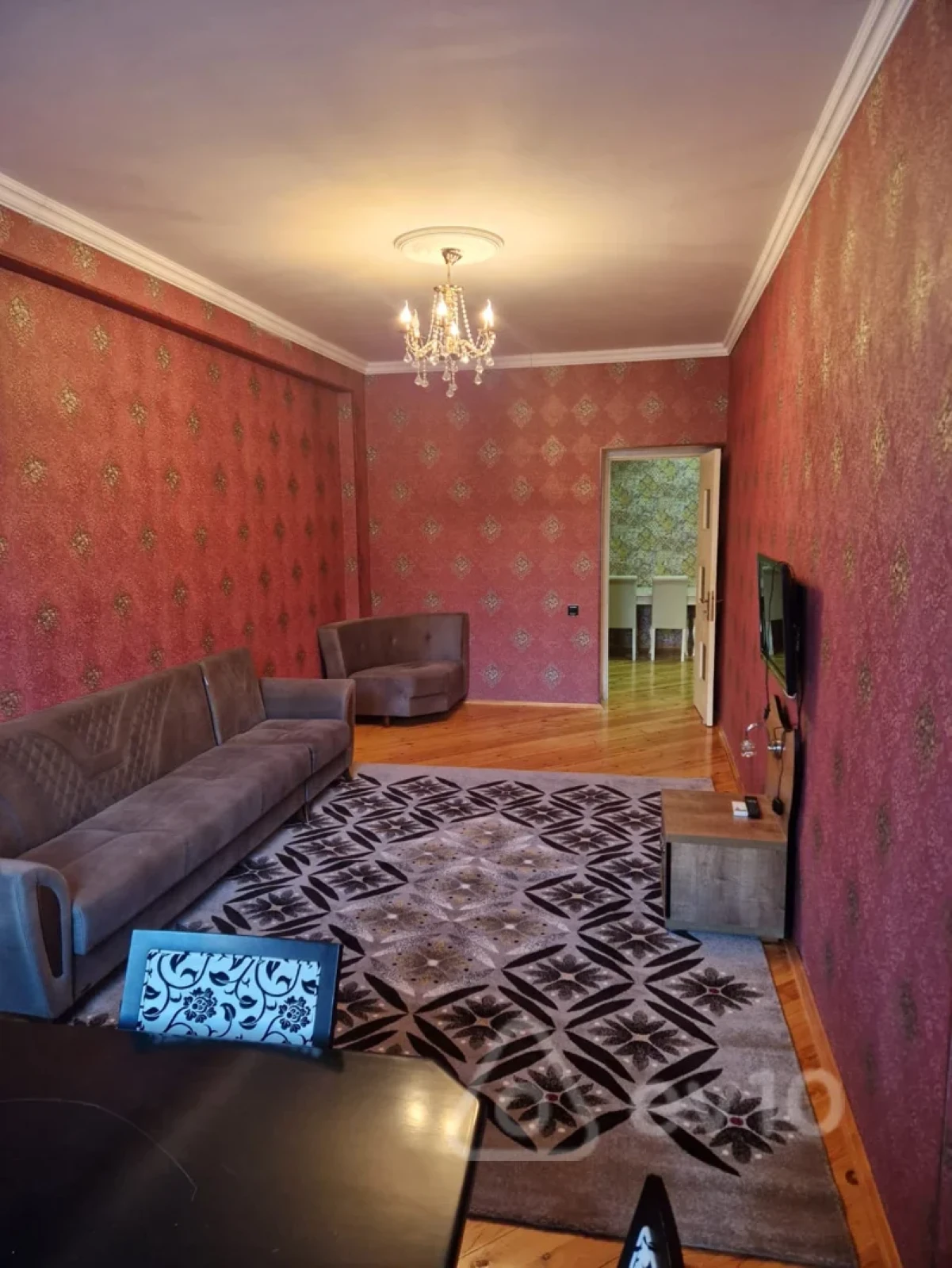 Kirayə verilir 2 otaqlı yeni tikili 75 m²