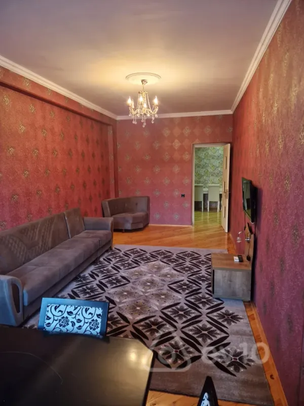 Kirayə verilir 2 otaqlı yeni tikili 75 m²