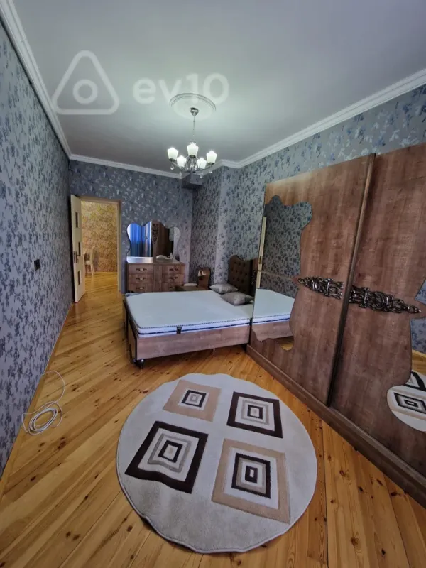 Kirayə verilir 2 otaqlı yeni tikili 75 m²