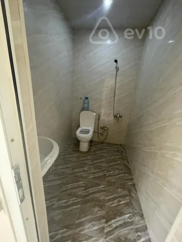 Satılır mənzil 115 m²