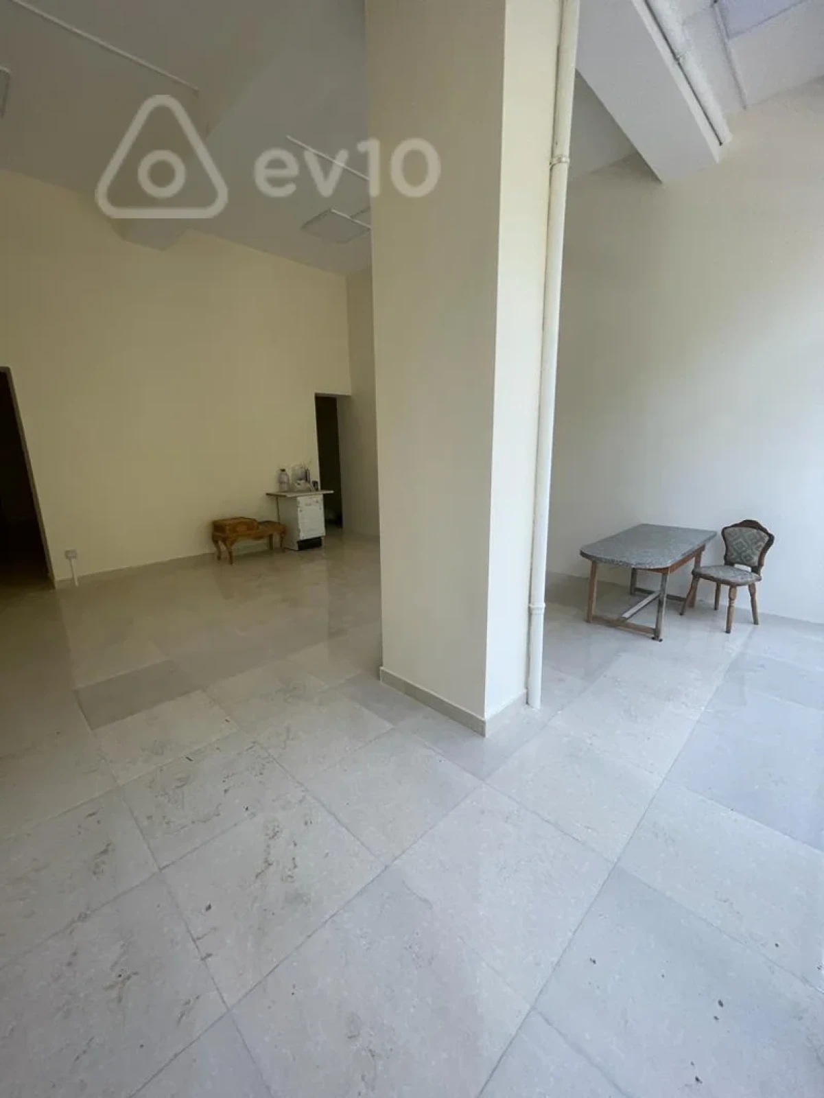 Satılır mənzil 115 m²