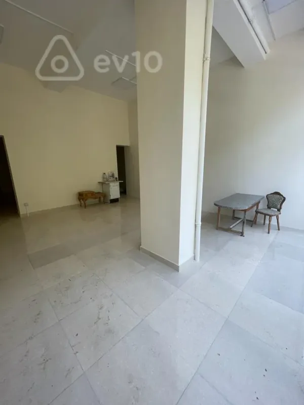 Satılır mənzil 115 m²