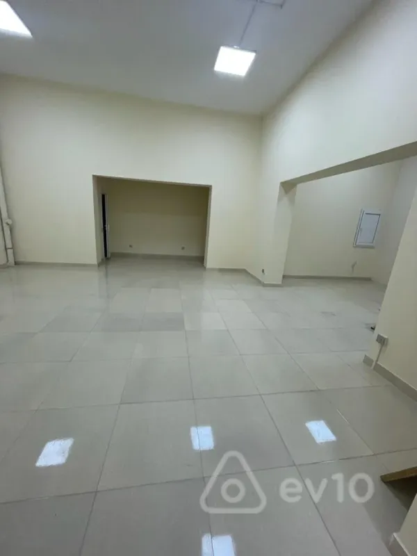 Satılır mənzil 115 m²