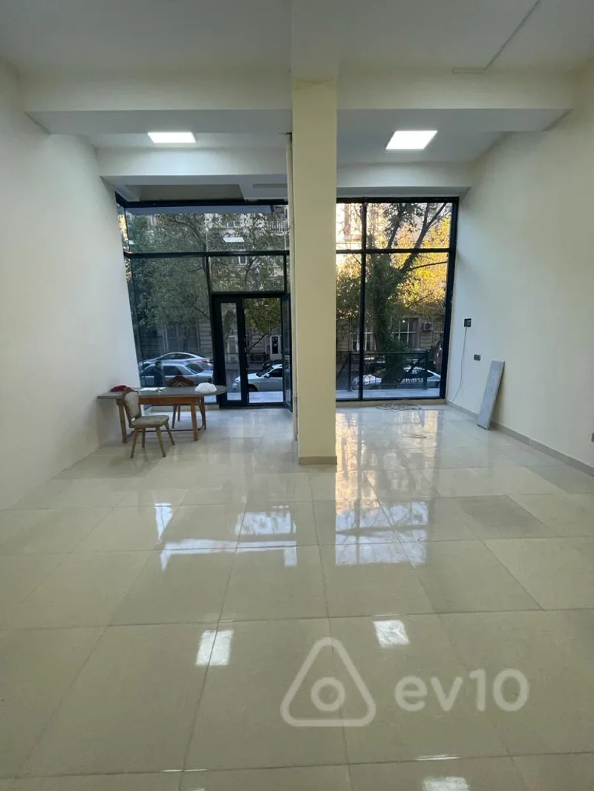 Satılır mənzil 115 m²