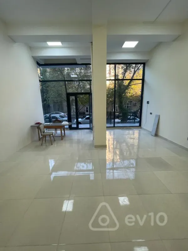 Satılır mənzil 115 m²