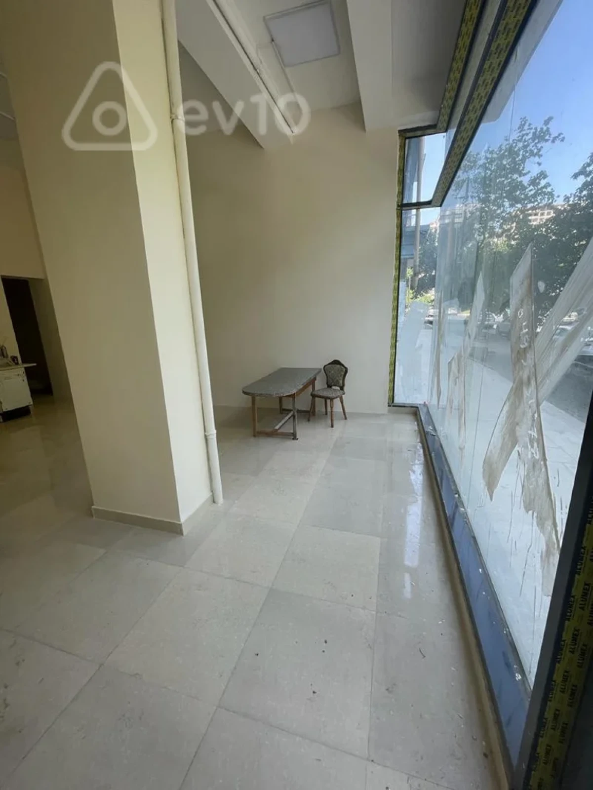 Satılır mənzil 115 m²