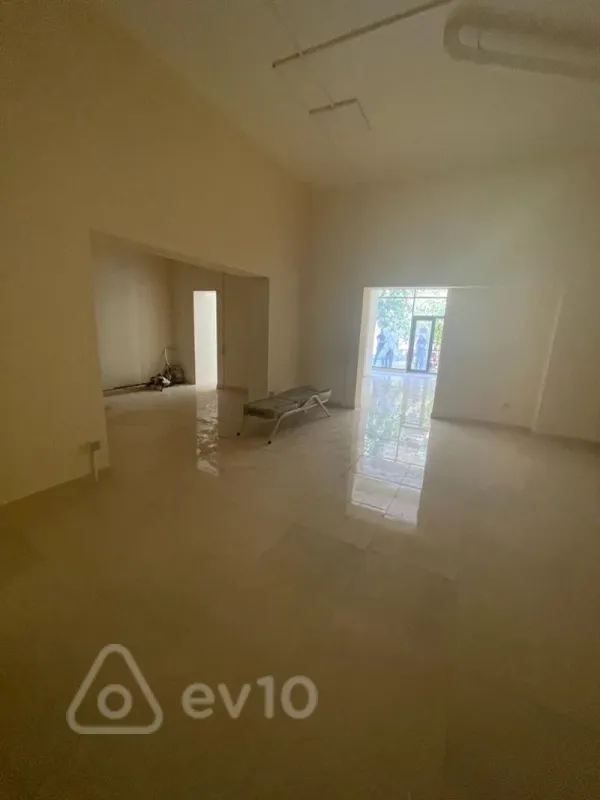 Satılır mənzil 115 m²