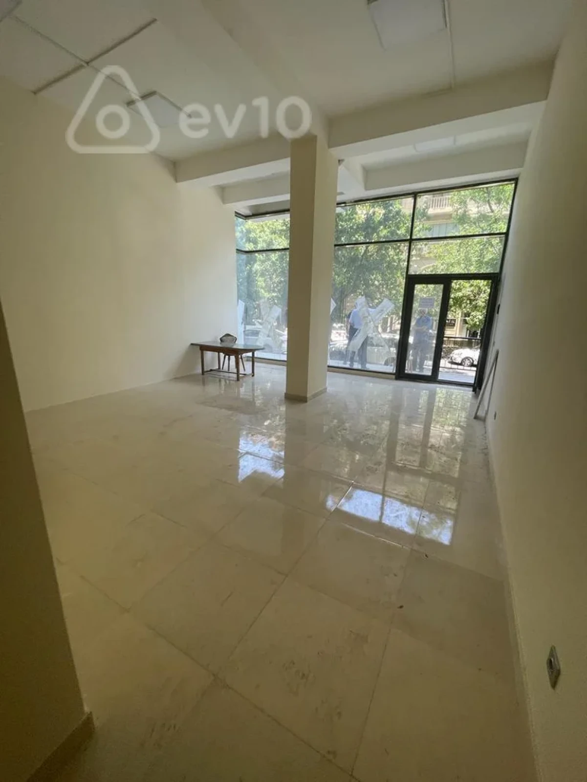 Satılır mənzil 115 m²