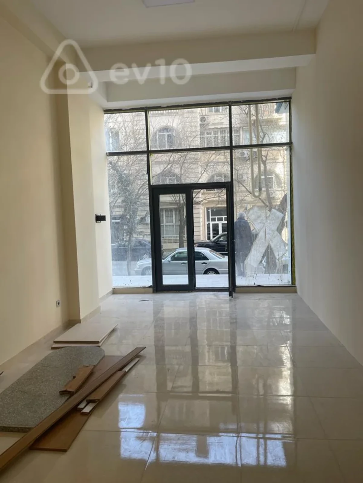 Satılır mənzil 115 m²
