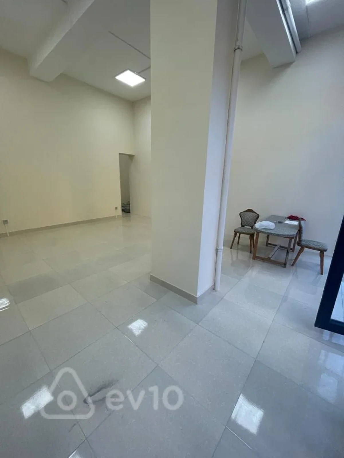 Satılır mənzil 115 m²