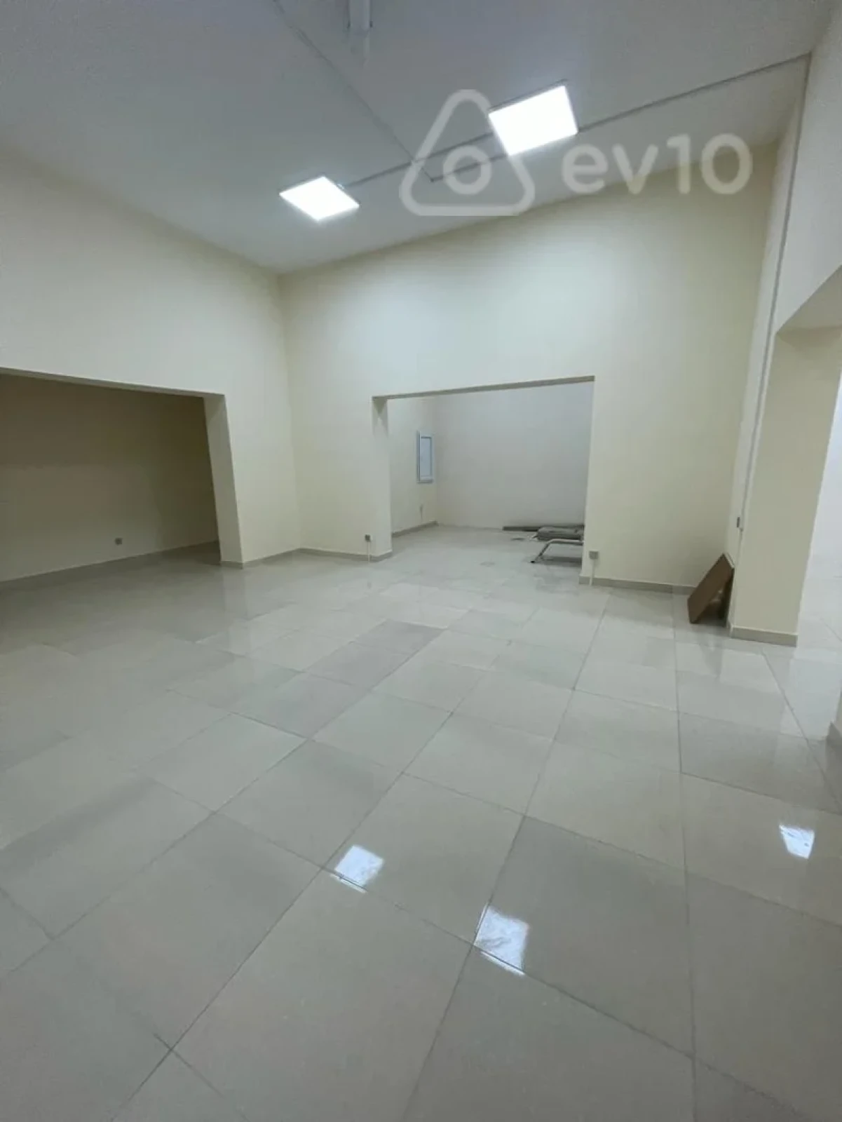 Satılır mənzil 115 m²