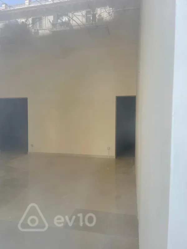 Satılır mənzil 115 m²