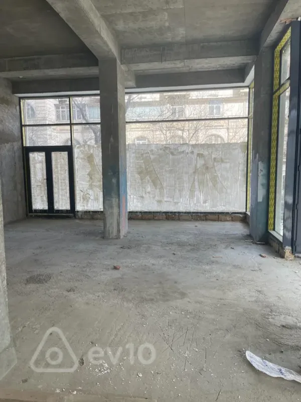 Satılır mənzil 115 m²