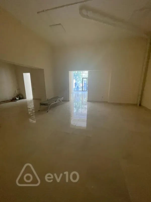 Satılır mənzil 115 m²