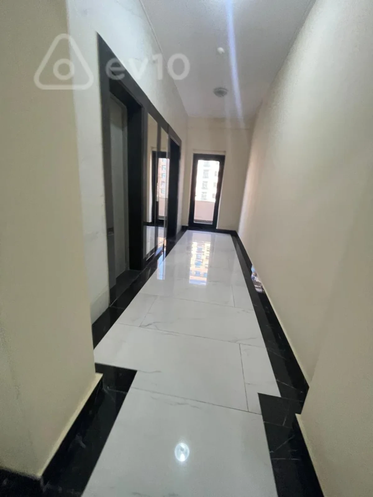 Satılır 5 otaqlı yeni tikili 266 m²