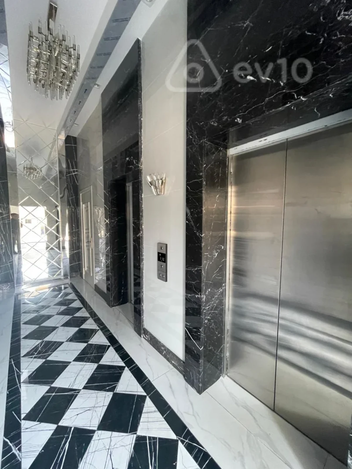 Satılır 5 otaqlı yeni tikili 266 m²